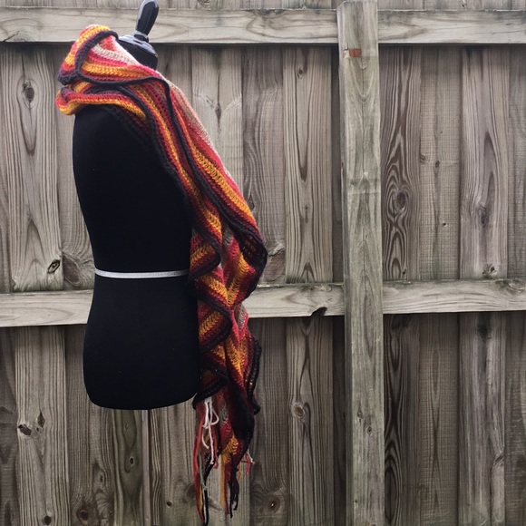 ❄️ NWOT COZY knit scarf/wrap ❄️ - Picture 5 of 7